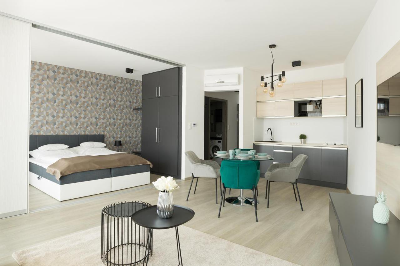 Parizs Garden Apartments 德布勒森 外观 照片