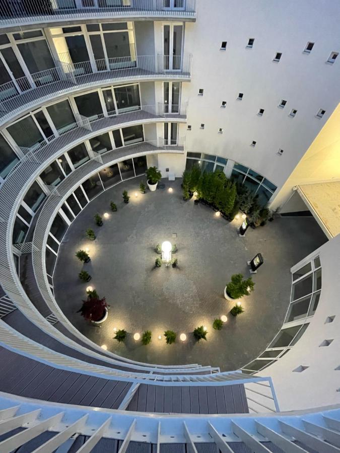 Parizs Garden Apartments 德布勒森 外观 照片