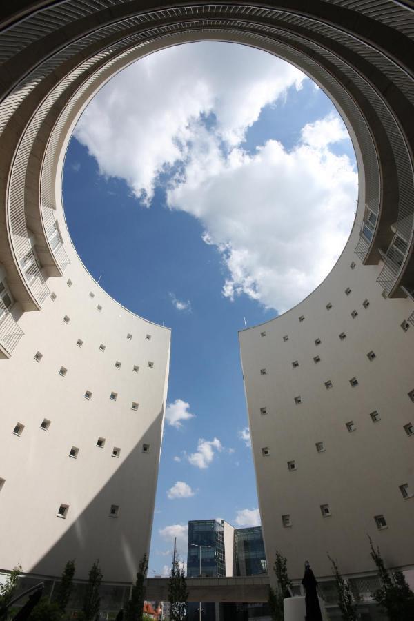 Parizs Garden Apartments 德布勒森 外观 照片
